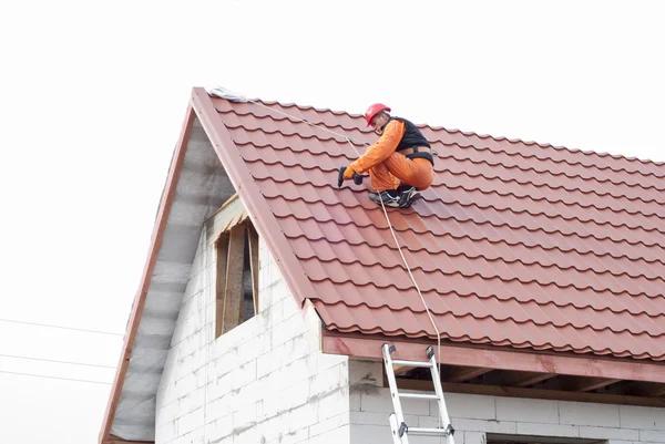 Master Tech Roofing Durable & Affordable Roof Repairs in Tucson